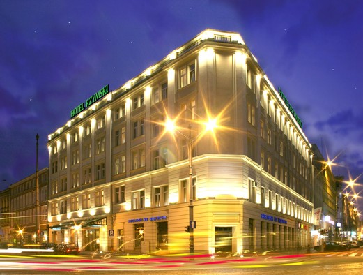 Hotel Poznań pokoje noclegi w centrum miasta konferencje restauracja